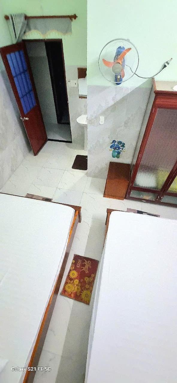 ホテル Khach San Ngoc Quynh ラジー エクステリア 写真